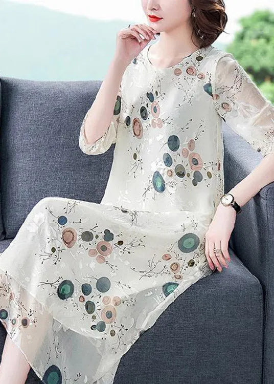 Sophisticated Dress with a Clean Classic Look