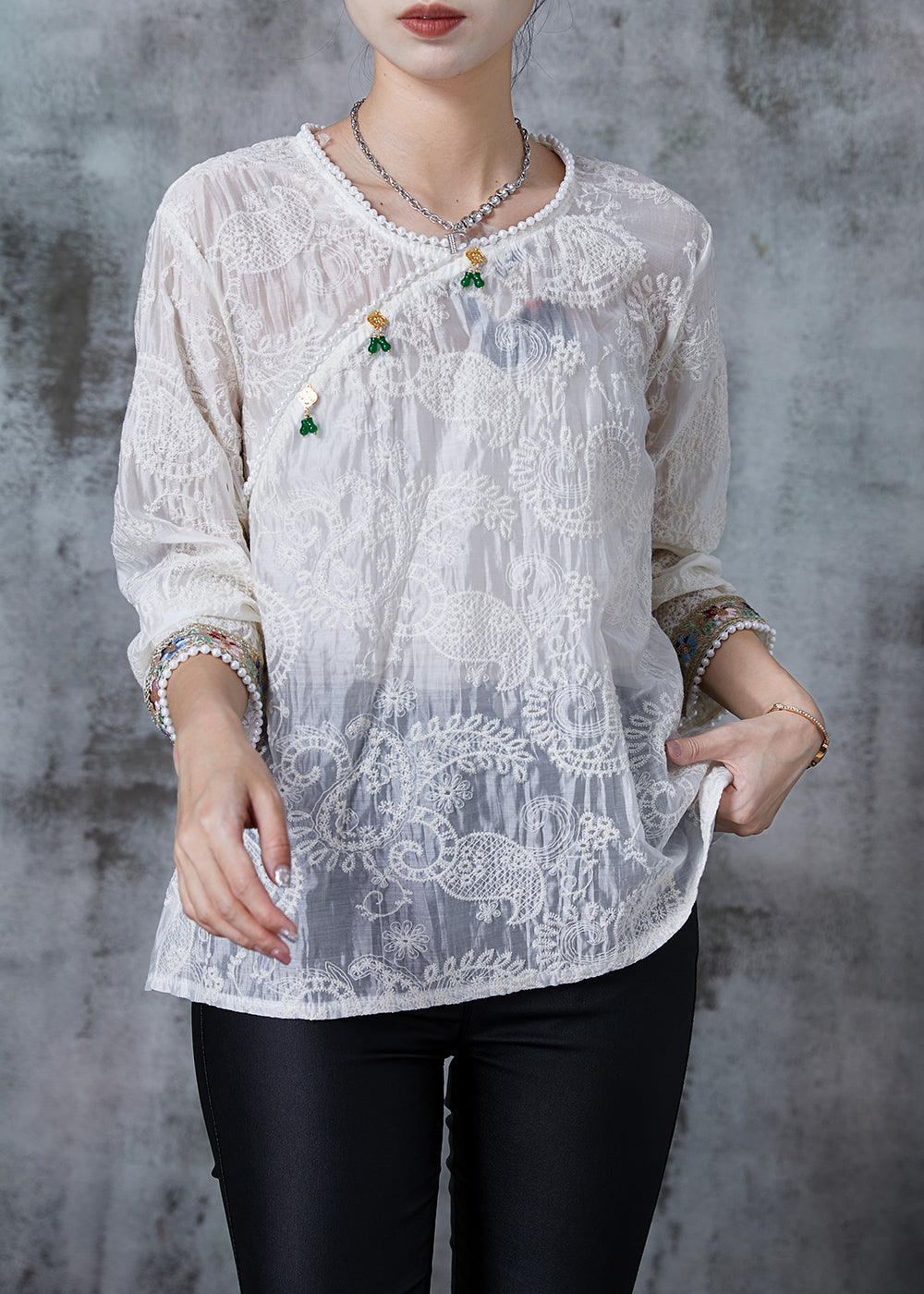 Classic Vintage Shirt with a Flattering Fit