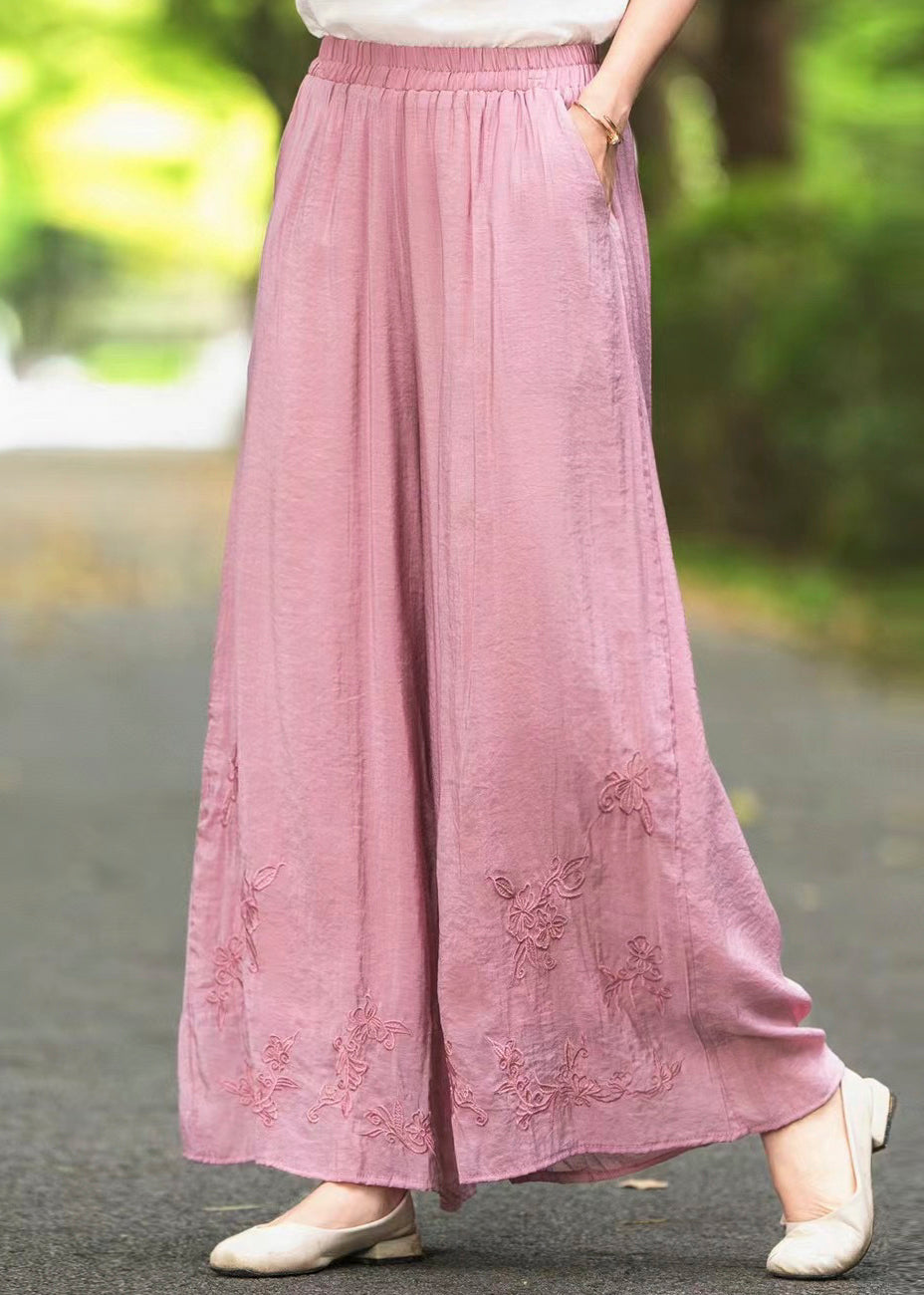 Effortlessly Elegant Pants with a Timeless Design