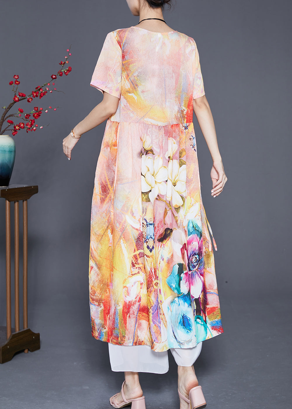Beautifully Crafted Dress in a Classic Style