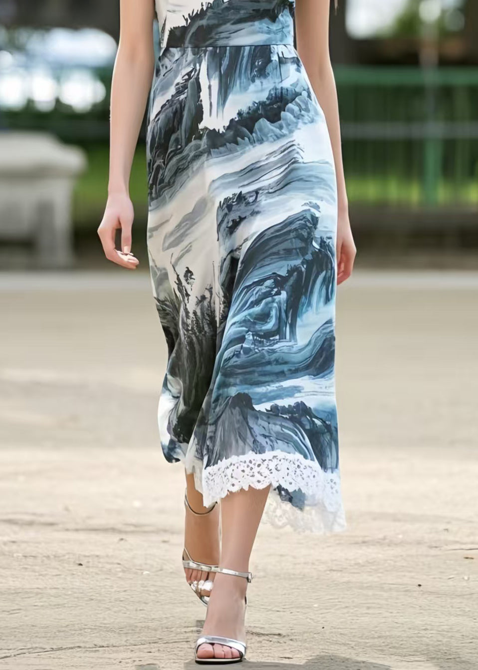 Gracefully Styled Dress for Any Occasion