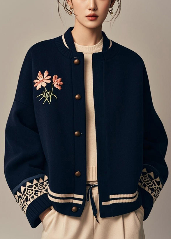Effortlessly Elegant Coat with a Timeless Design
