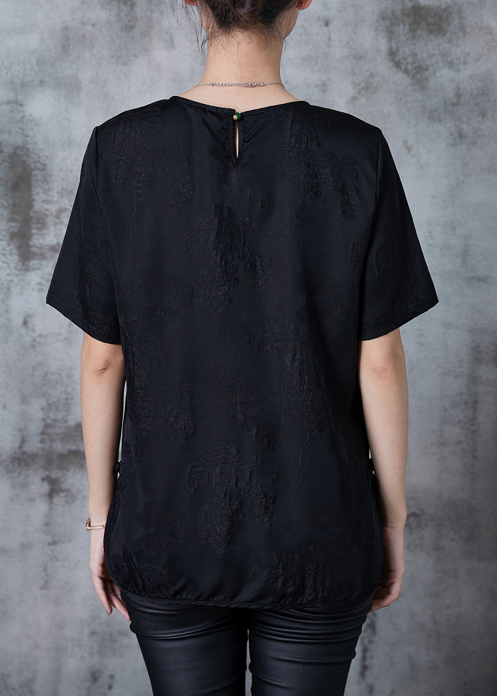 Polished Top with an Effortless Classic Look