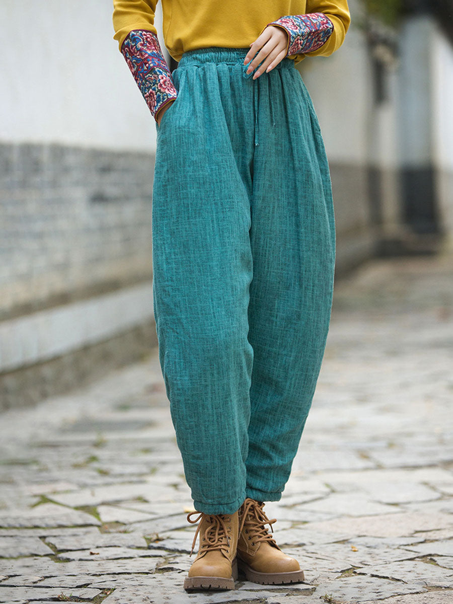 Effortlessly Elegant Pants with a Timeless Design
