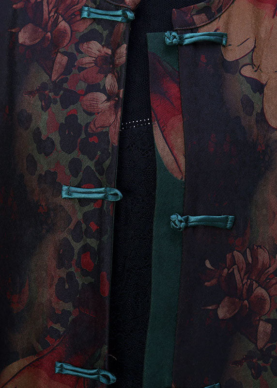 Beautifully Finished Coat in a Timeless Design