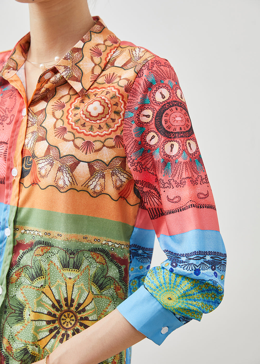 Classic Vintage Blouse with a Flattering Fit
