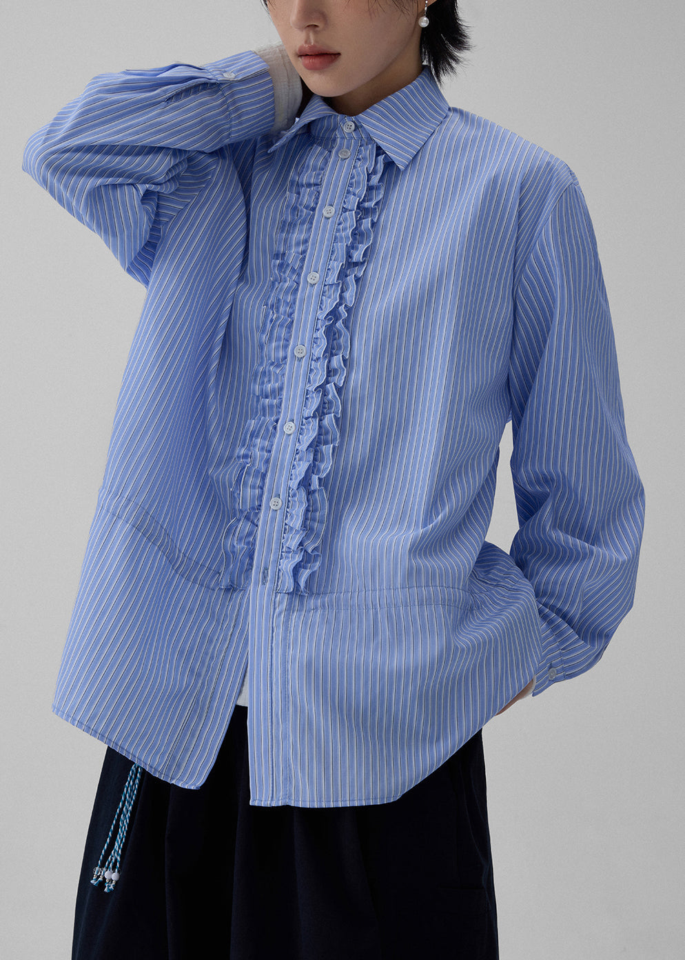 Effortlessly Elegant Shirt with a Timeless Design