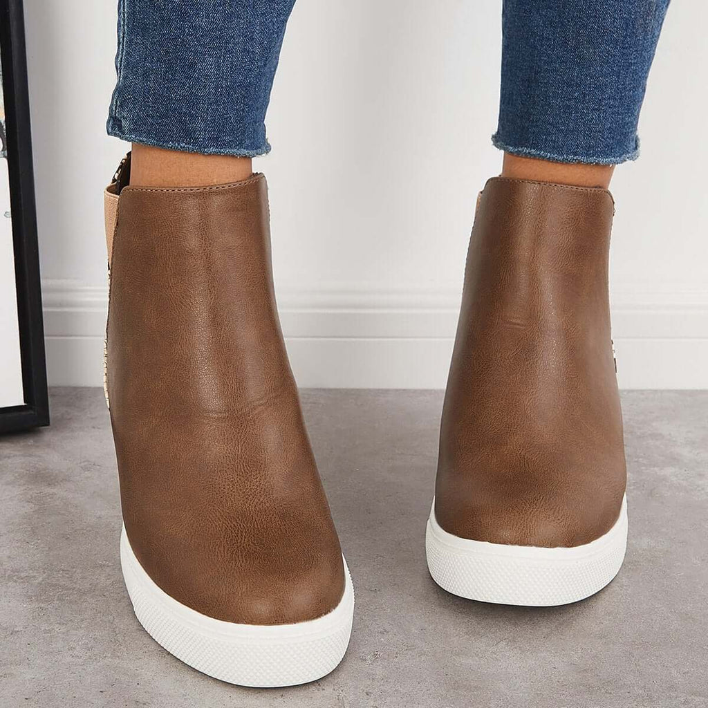 Chic Orthopedic Sneakers with Unique Design