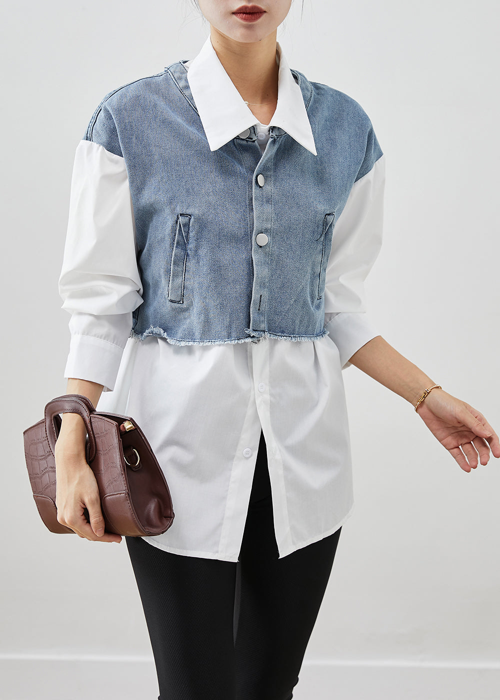 Well Tailored Blouse with a Graceful Silhouette