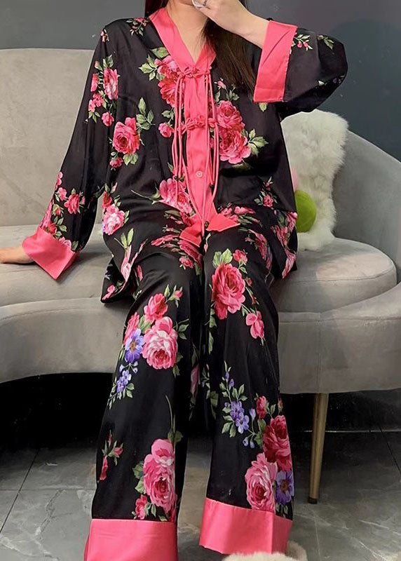 Casually Elegant Garment with a Refined Edge