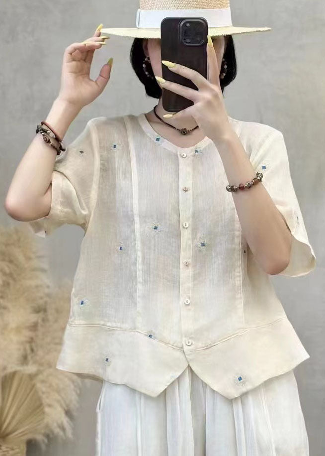Beautifully Finished Shirt in a Timeless Design