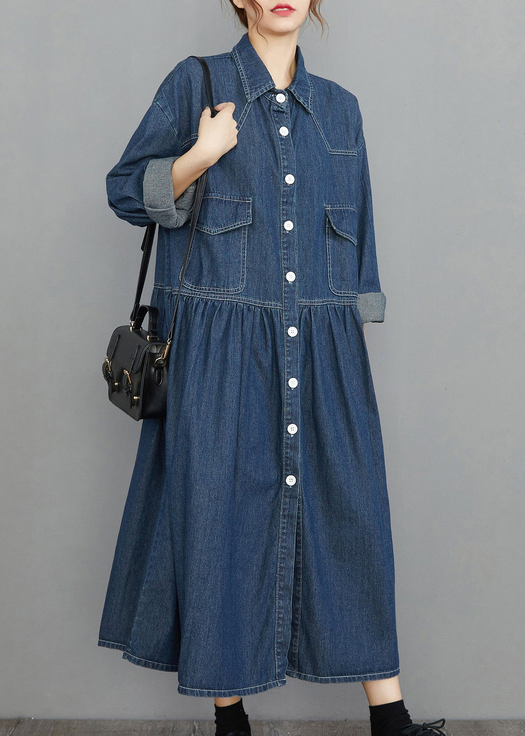 Classic Vintage Dress with a Flattering Fit