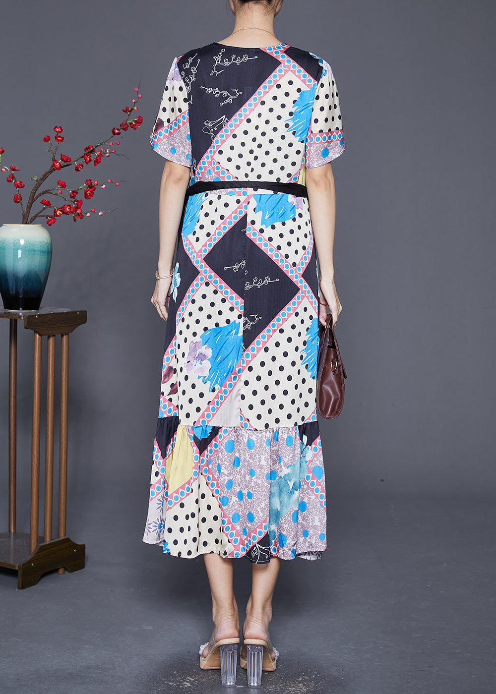 Gracefully Styled Dress for Any Occasion