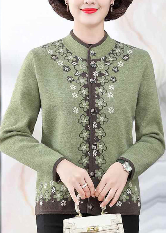 Elegantly Styled Coat for Everyday Wear