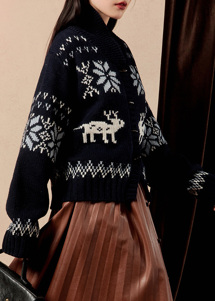 Gracefully Styled Coat for Any Occasion