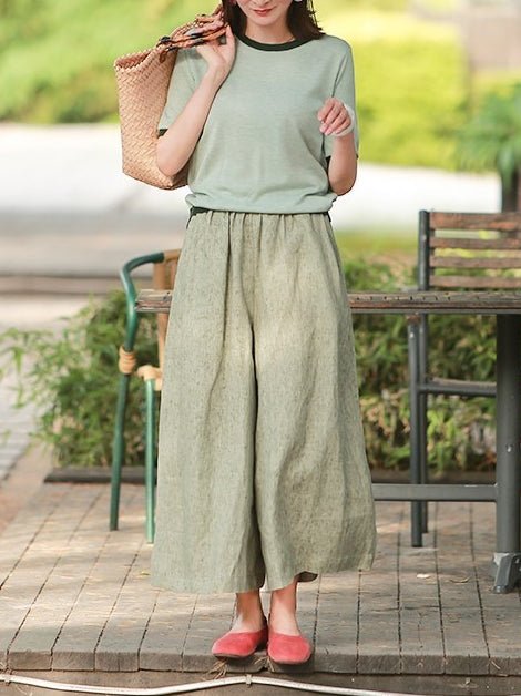 Well Tailored Pants with a Graceful Silhouette