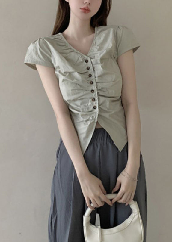 Well Tailored Shirt with a Graceful Silhouette