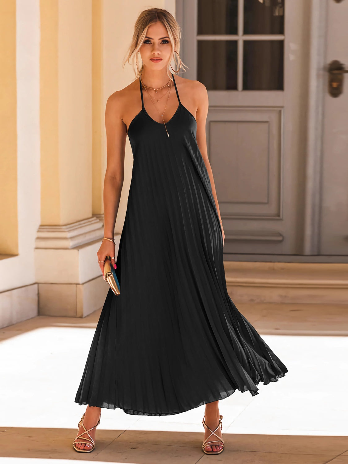 Gracefully Styled Dress for Any Occasion