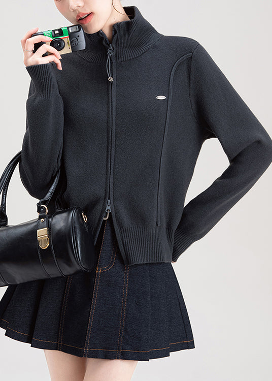 Classic Vintage Sweater with a Flattering Fit