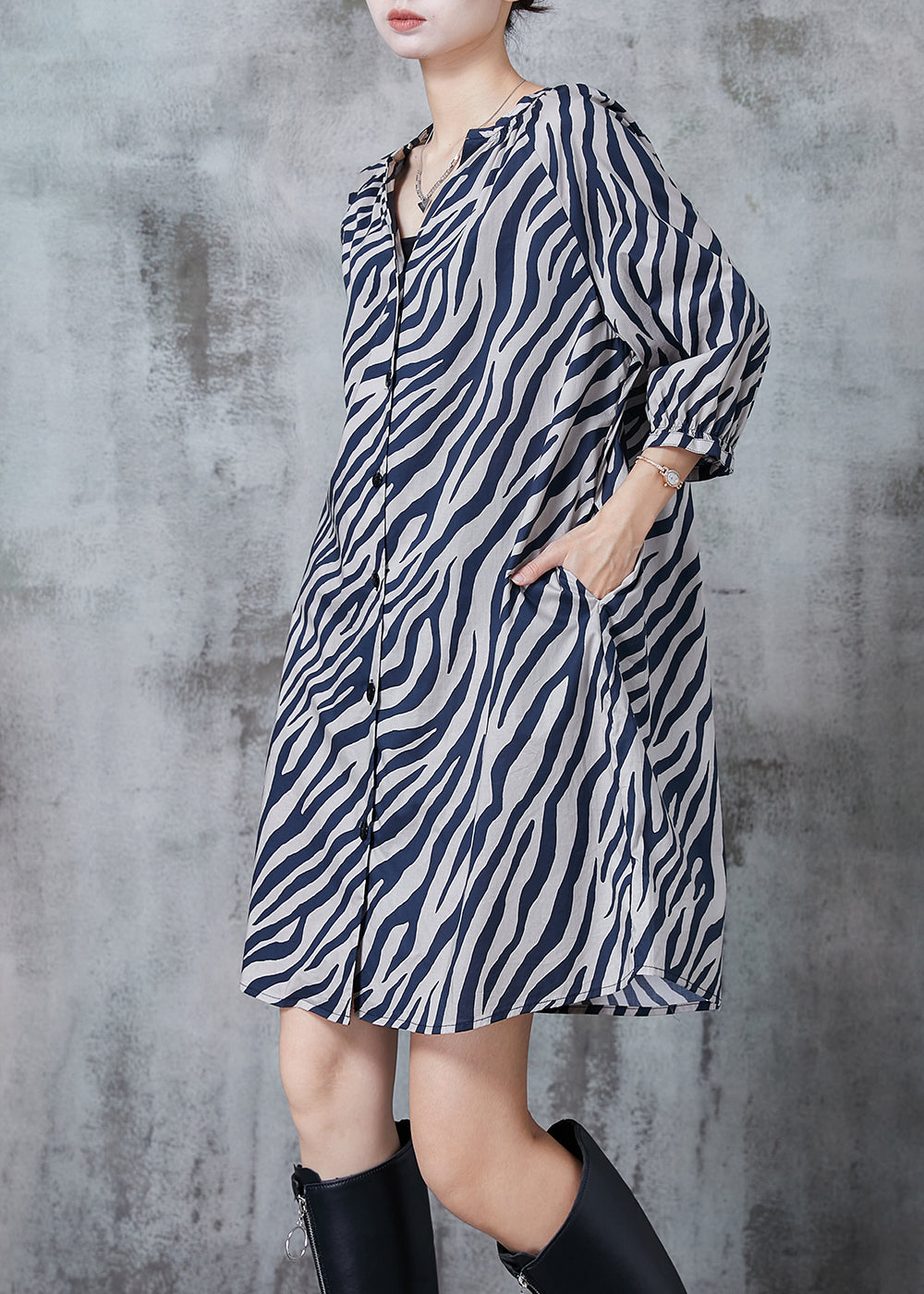 Sophisticated Dress with a Clean Classic Look