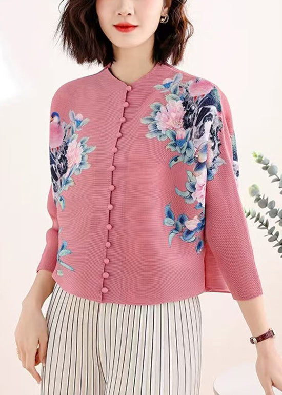Effortlessly Elegant Top with a Timeless Design