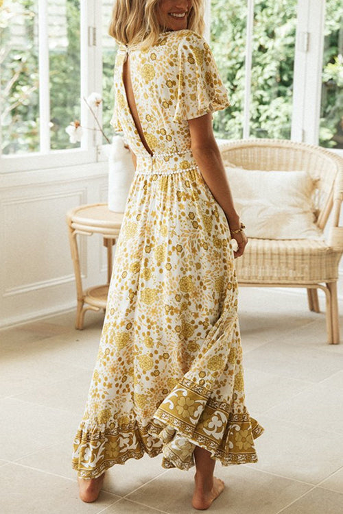 Gracefully Styled Dress for Any Occasion