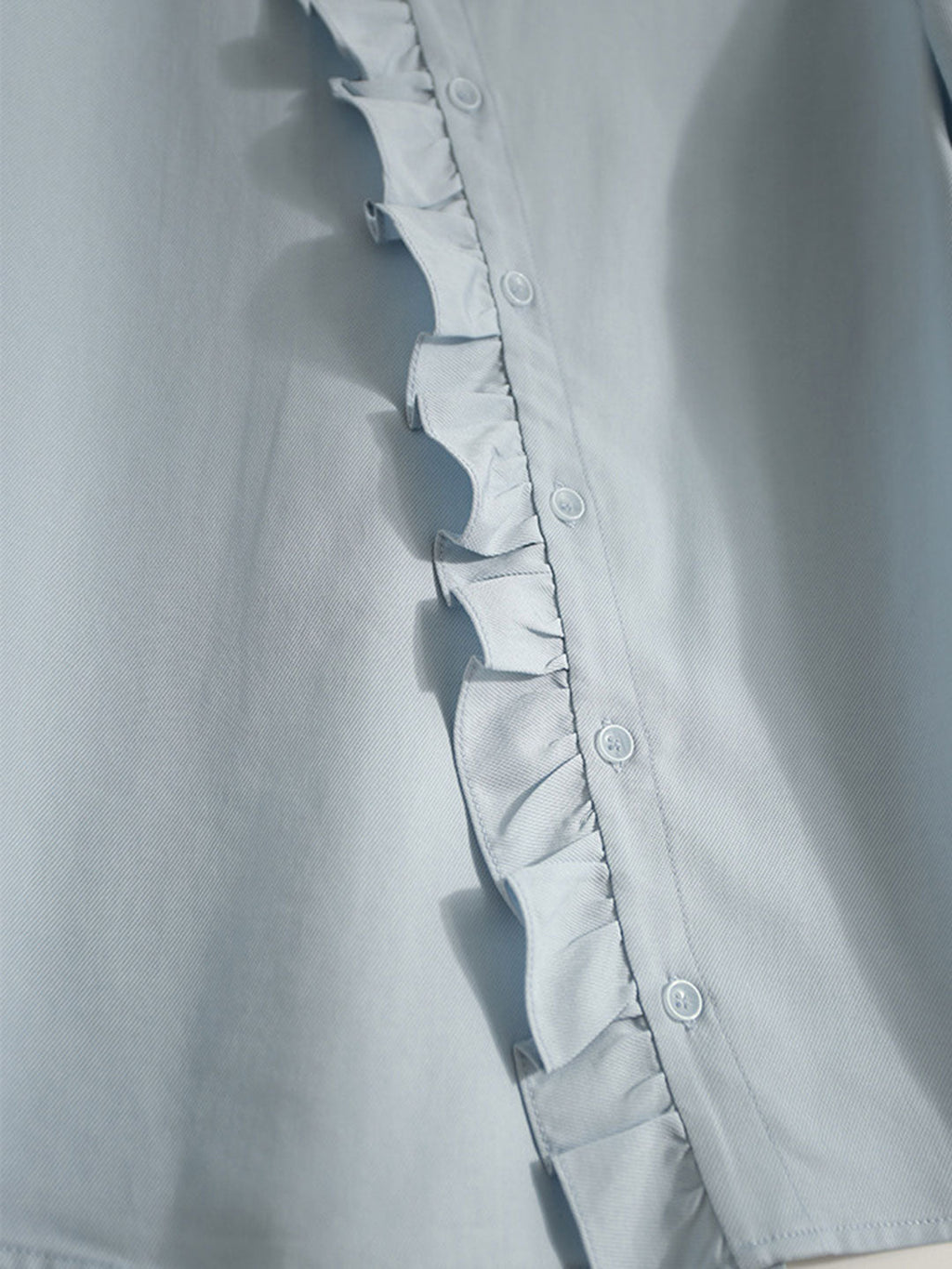 Beautifully Crafted Shirt in a Classic Style