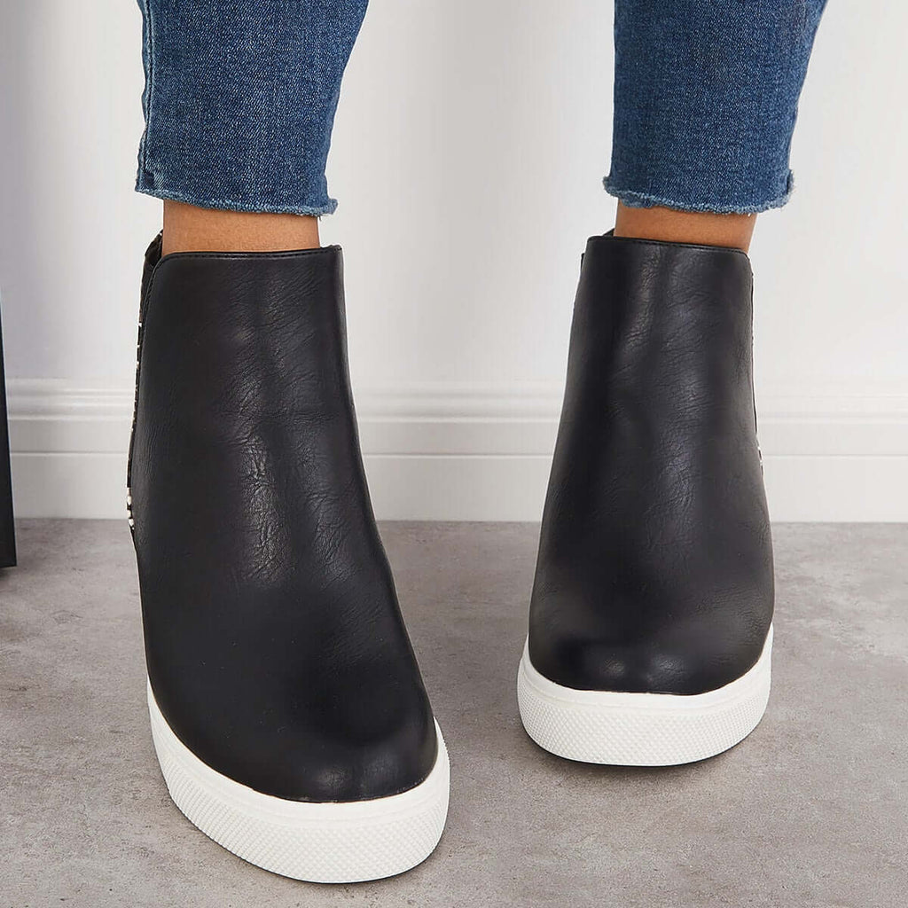 Chic Orthopedic Sneakers with Unique Design