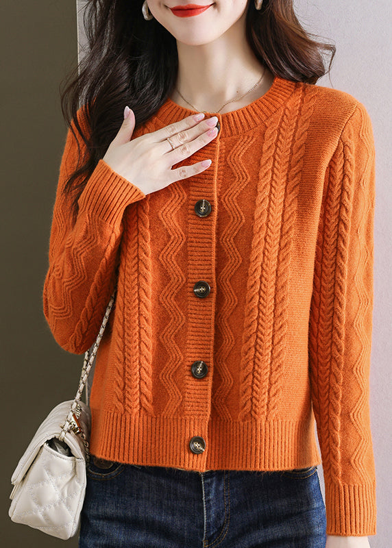 Effortlessly Elegant Cardigan with a Timeless Design