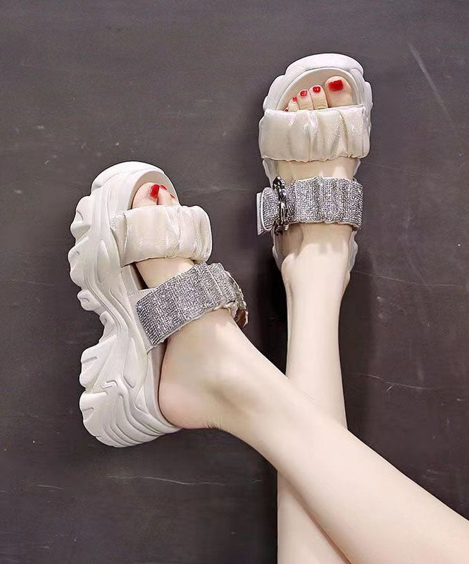 Chic Orthopedic Sandals with Unique Design