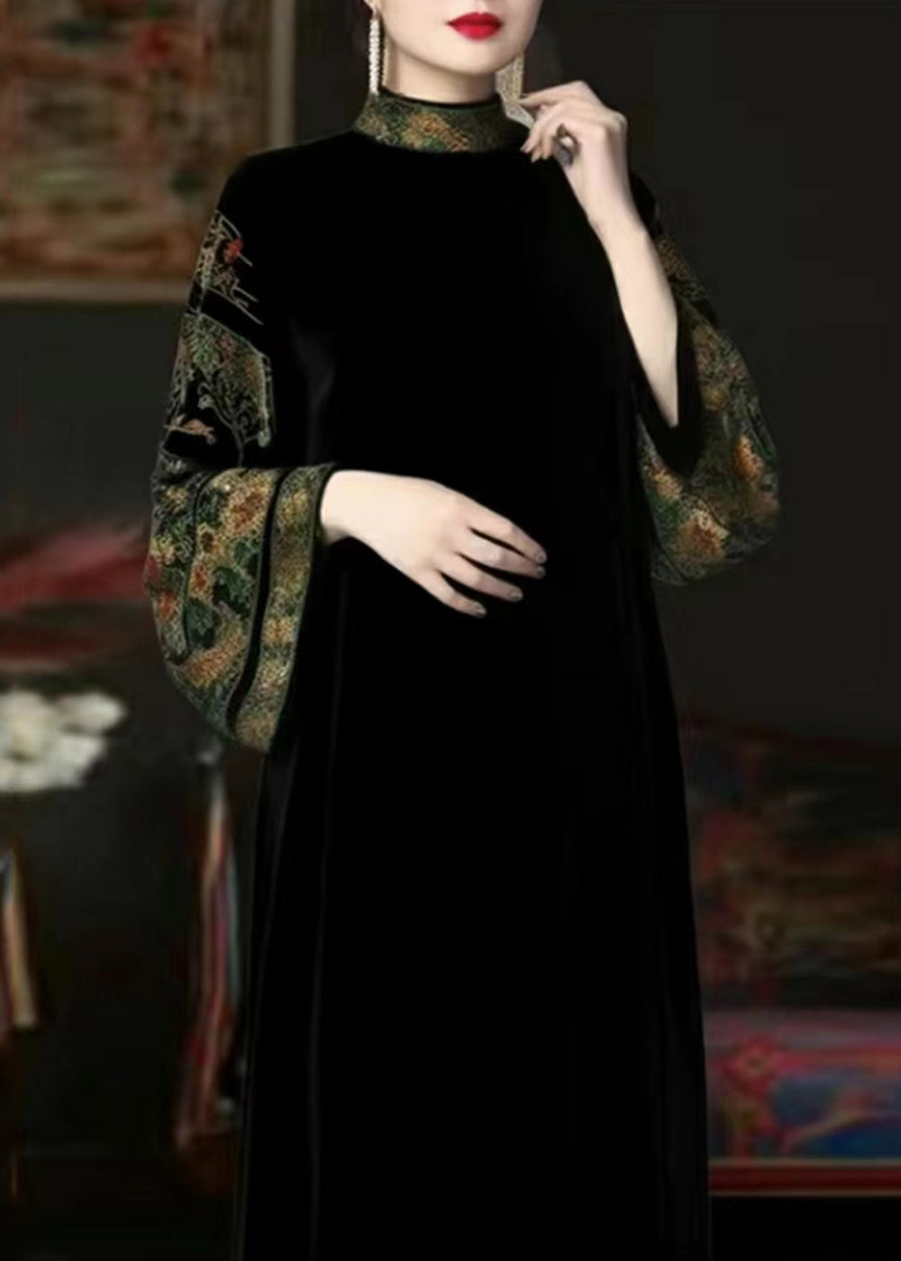A Vintage Style Dress with Delicate Timeless Details