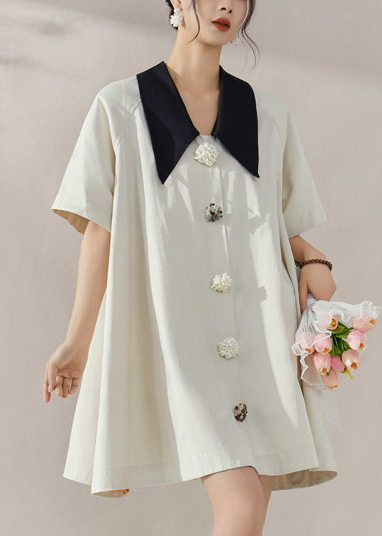Effortlessly Elegant Dress with a Timeless Design