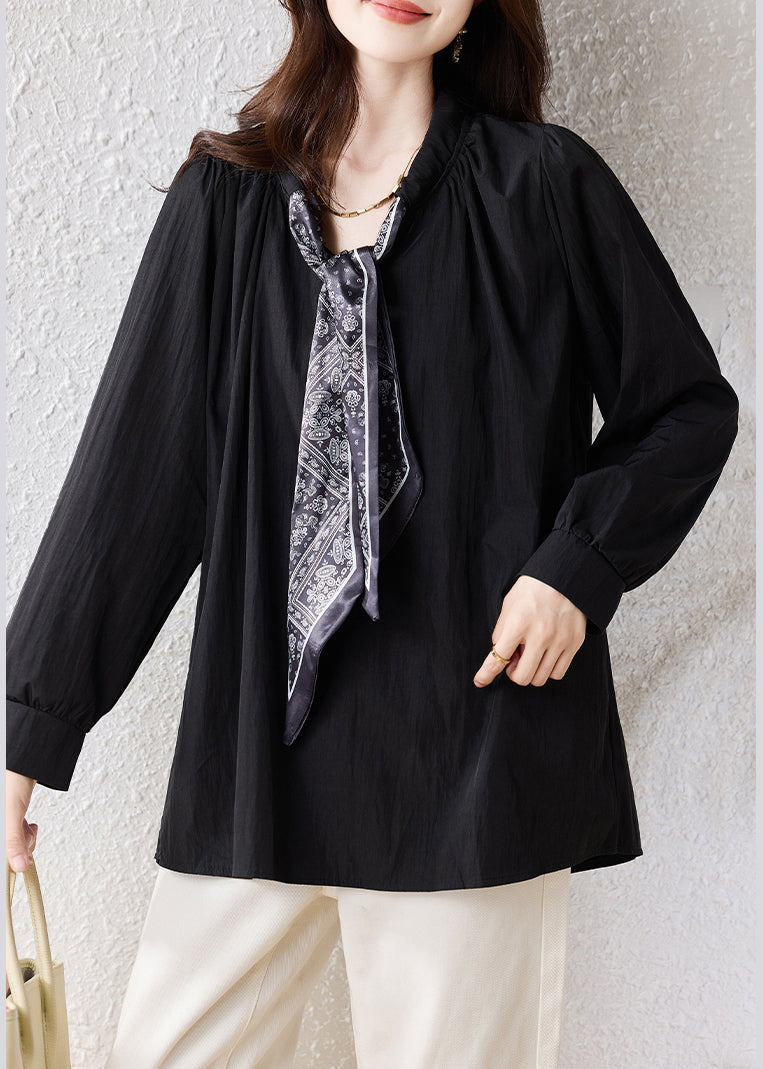 Sophisticated Blouse with a Clean Classic Look