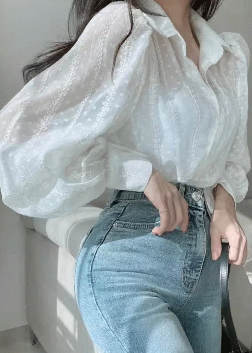 Well Tailored Shirt with a Graceful Silhouette