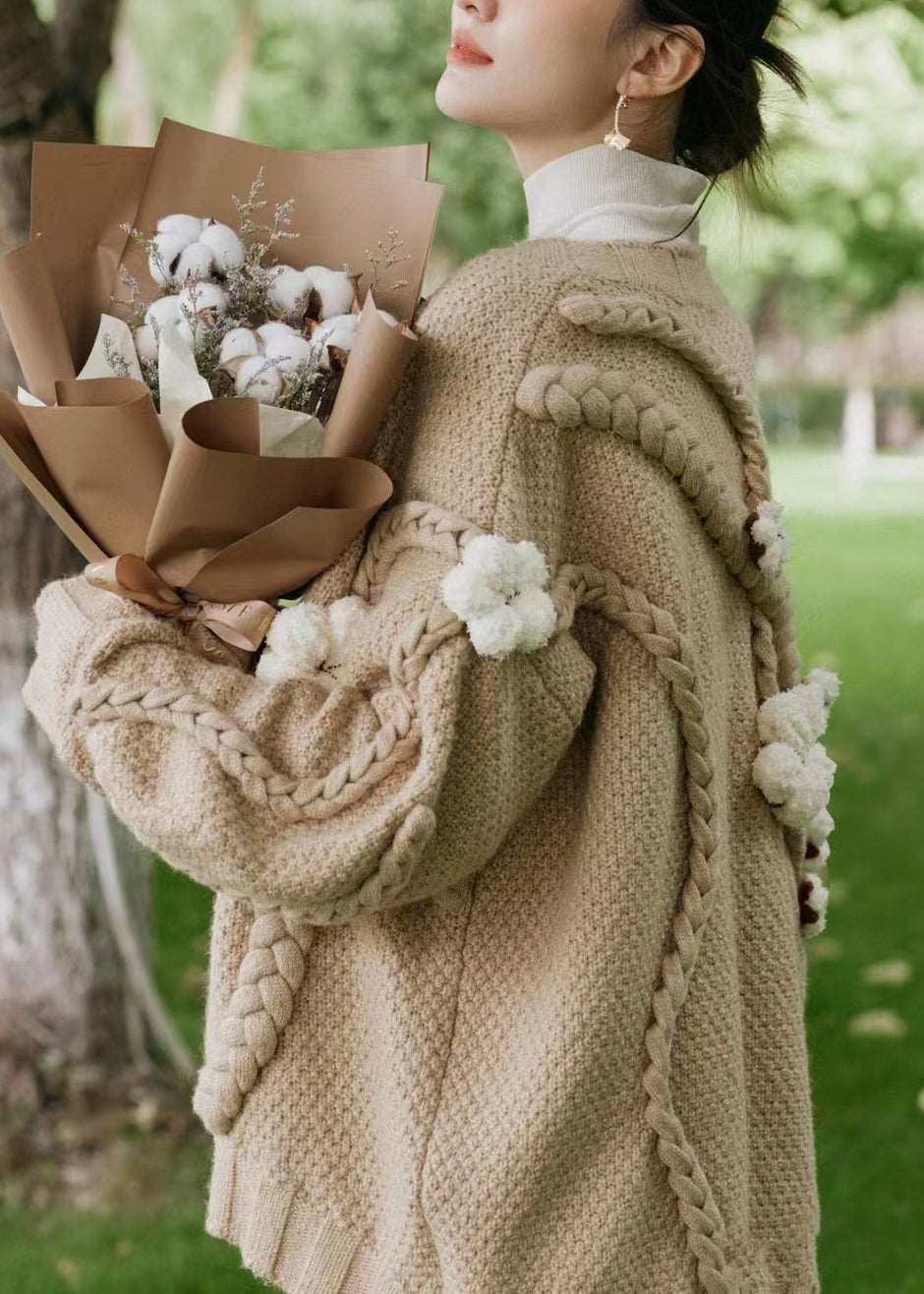Elegantly Styled Cardigan for Everyday Wear