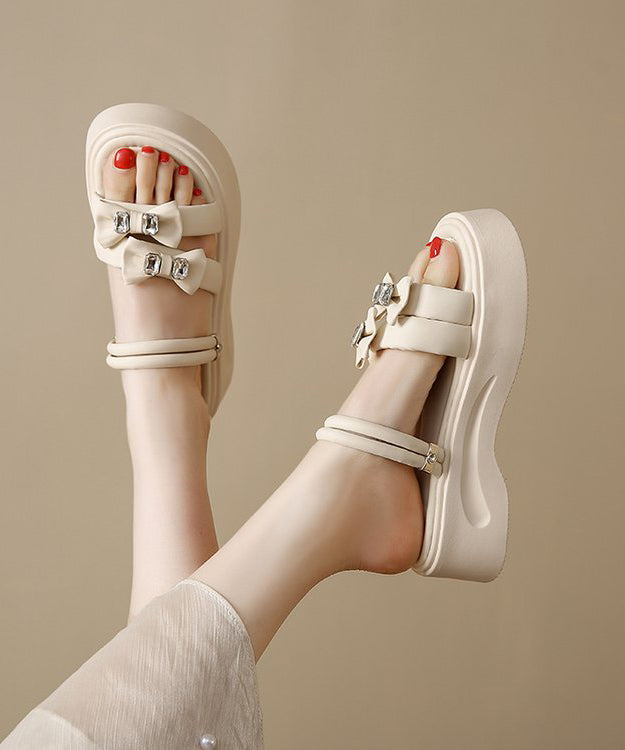 Graceful Orthopedic Sandals for Modern Look