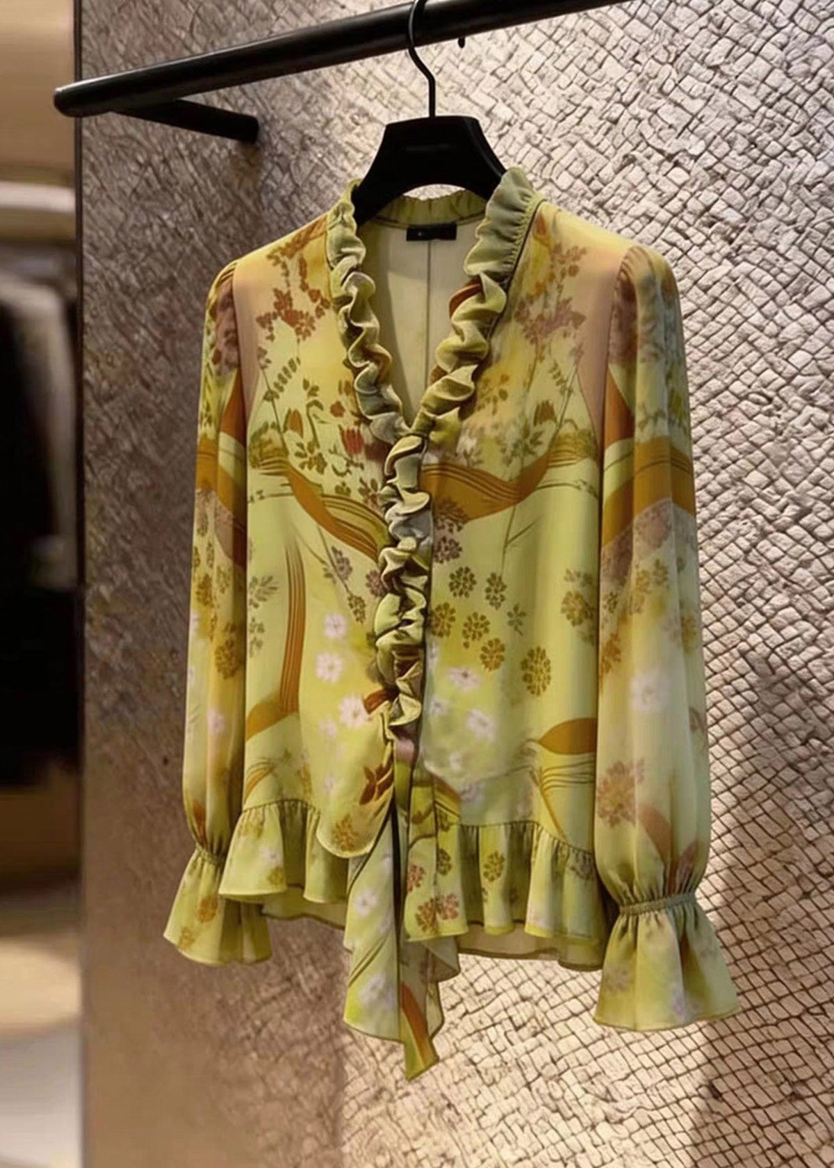 Polished Shirt with an Effortless Classic Look