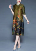 Well Tailored Dress with a Graceful Silhouette