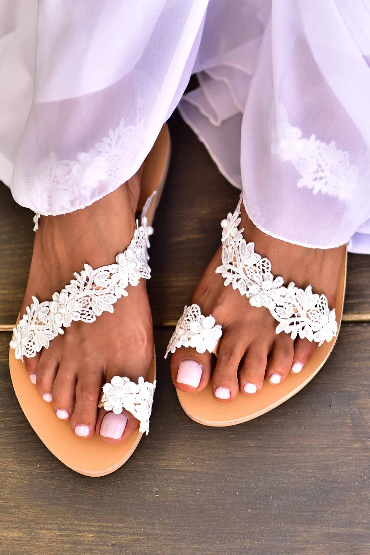 Graceful Orthopedic Sandals for Modern Look