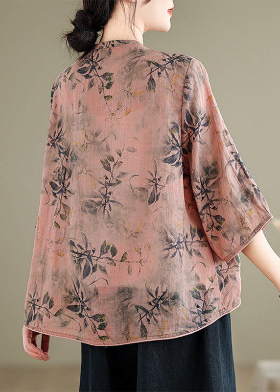 Well Tailored Top with a Graceful Silhouette