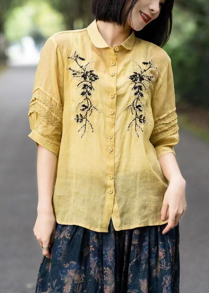 Sophisticated Blouse with a Clean Classic Look