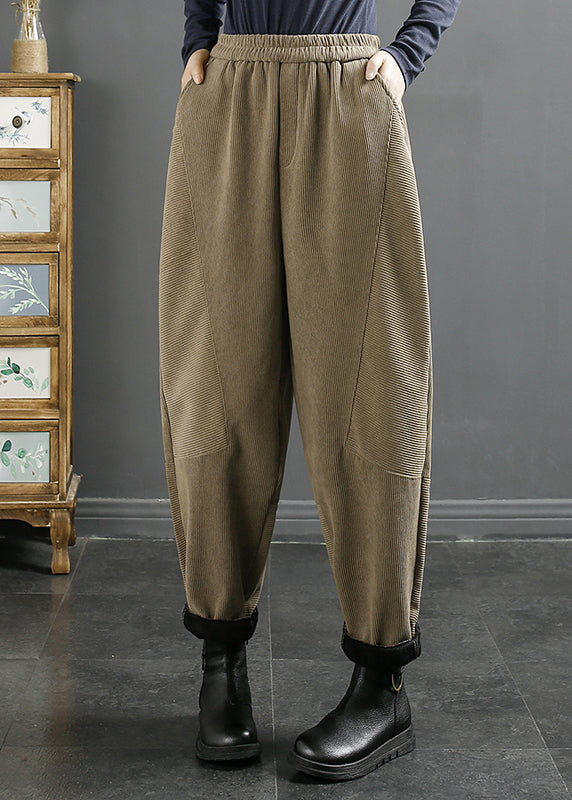 Well Tailored Pants with a Graceful Silhouette
