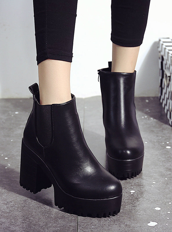 Chic Orthopedic Boots with Unique Design