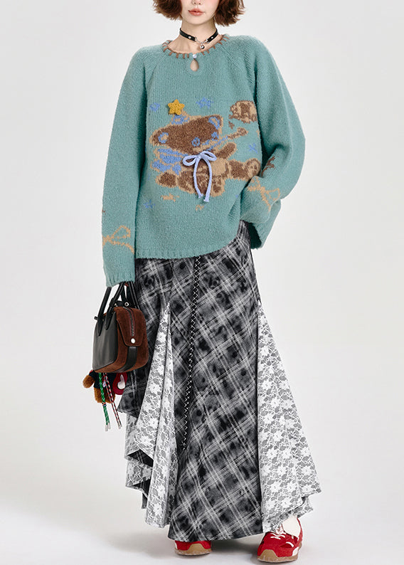 Effortlessly Elegant Sweater with a Timeless Design