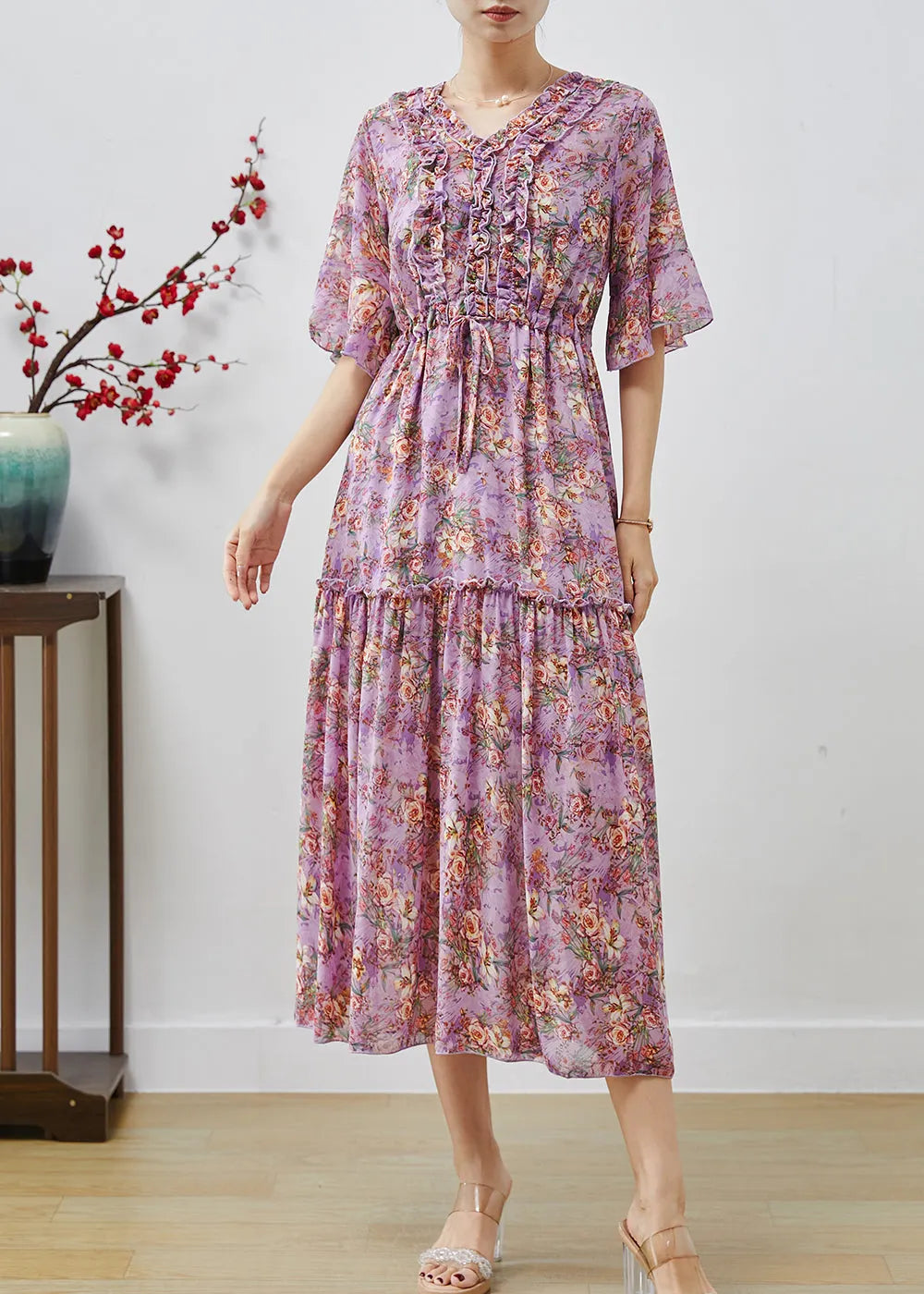 Effortlessly Elegant Dress with a Timeless Design