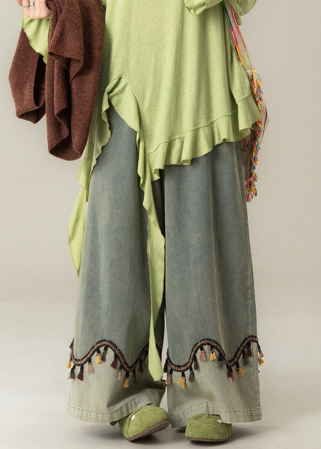 Elegantly Styled Pants for Everyday Wear