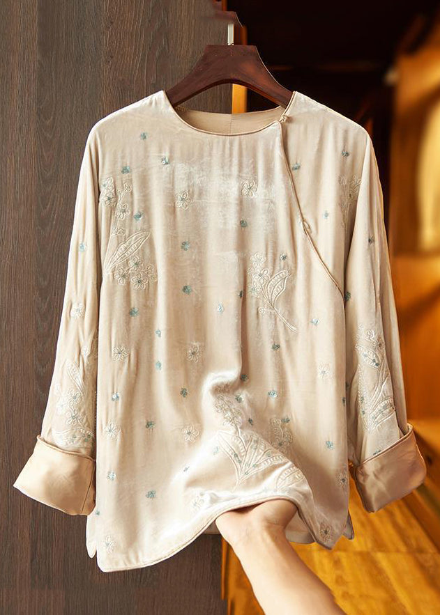 Polished Top with an Effortless Classic Look