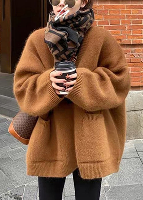 Classic Vintage Cardigan with a Flattering Fit