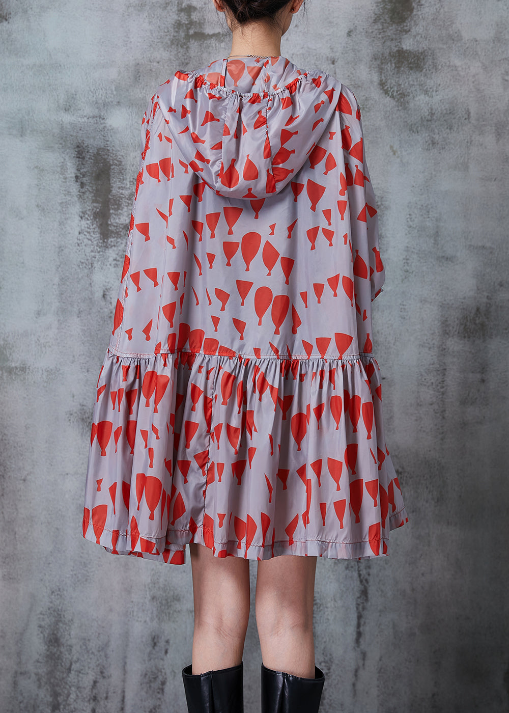 Beautifully Finished Coat in a Timeless Design