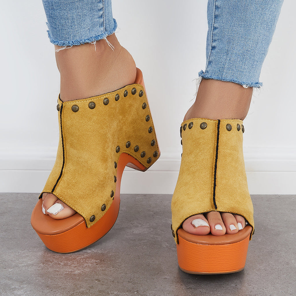 Chic Orthopedic Sandals with Unique Design